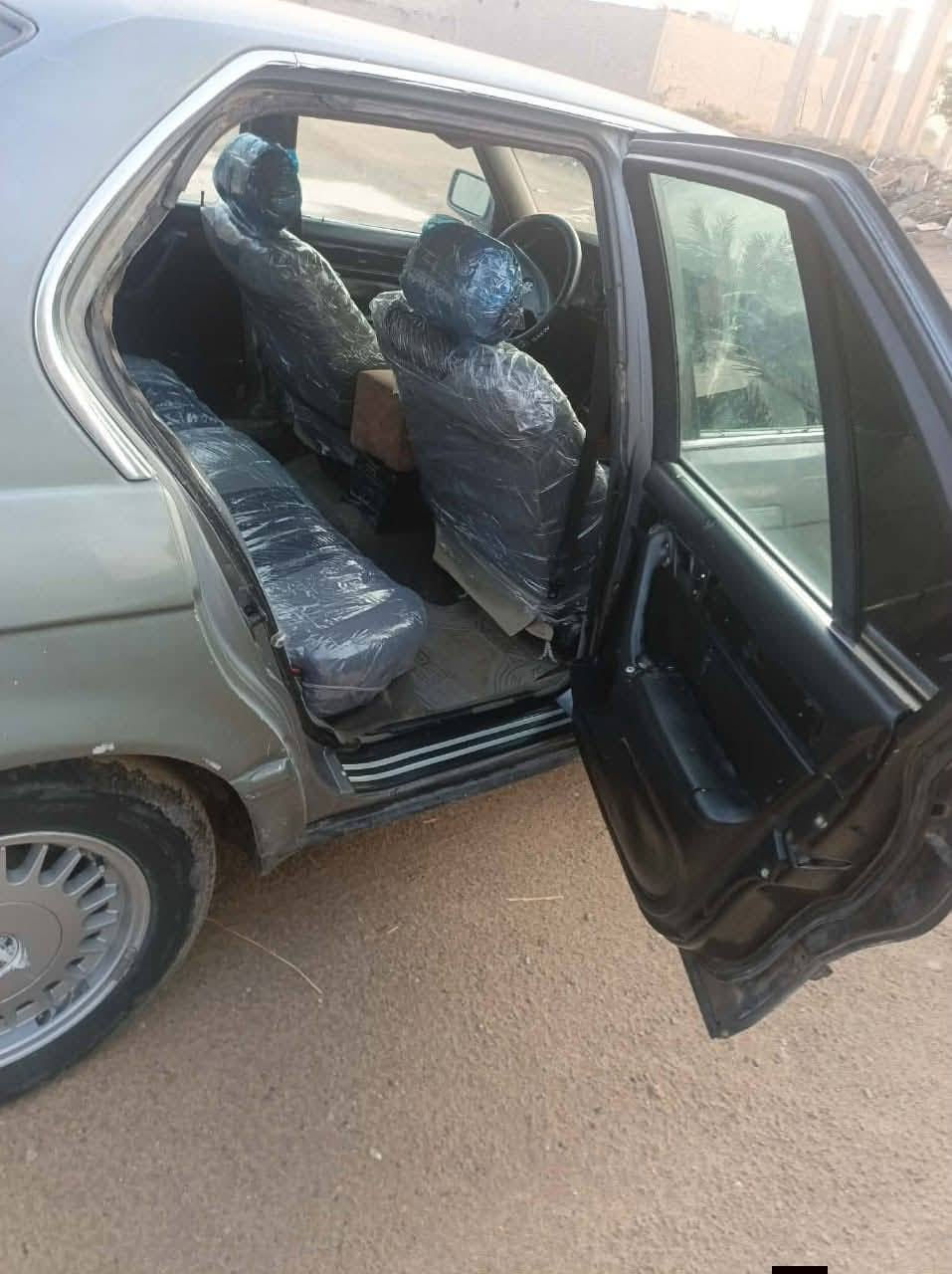 السلام عليكم بي ام 735 موديل 92 كير محرك سليمات السياره تحتاج صبغ وتحتاج ترتيب بسيط السعر 35 وبيها مجال كلش بسيط العنوان ابو غريب قرب قرب جسر الزيتون ***********
