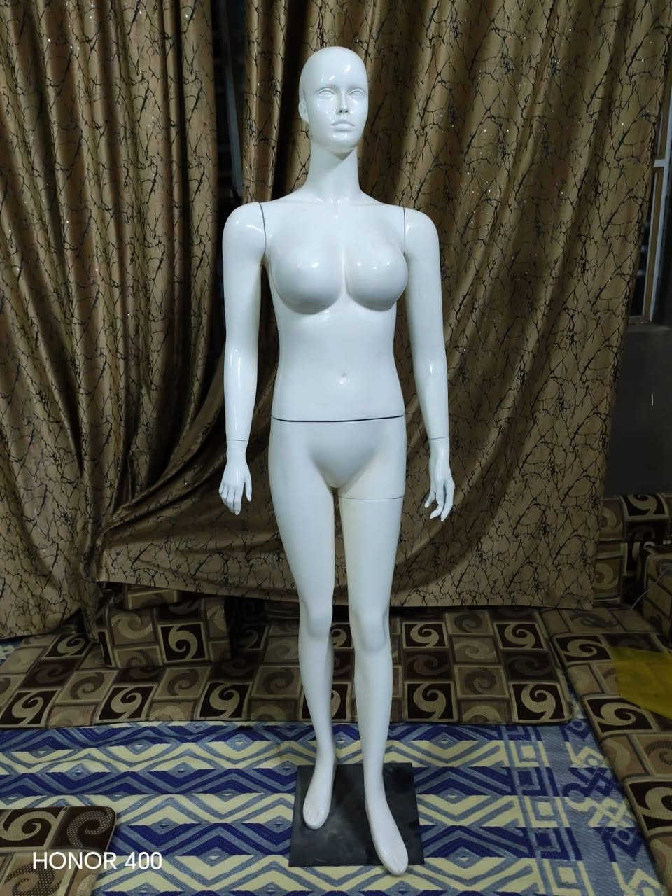 السلام عليكم بنات ملكانة للبيع تلبس وزن75 ل90
ترهم للتراك وللكيلوت ولكلشي اديها يتركبن الله شاهد محتاجة واريد ابيعها 
السعر 60 الف


**إذا كنت صاحب هذا الإعلان وتريد حذفه لأي سبب، رجاءا أرسل رسالة إلى الدعم الفني**