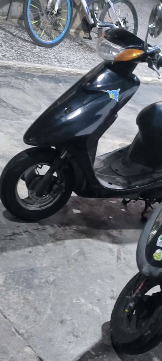 عصفوريه ياماها 60 نضيفه كهربائيات كامله اي نقص مابيها دراجه ناعمه عنواني بغداد شعب سعرها 350 ***********9
