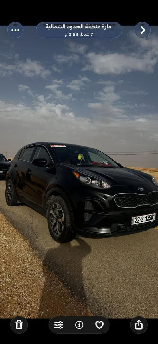 السلام عليكم من رخصة الادمن كيا اسبورتج امريكي مديل 22 بدون حادث بيها رصعات خفيفه بل سقف 5 مكنات ماشيه 97 السعر 165 للستفسار ***********
