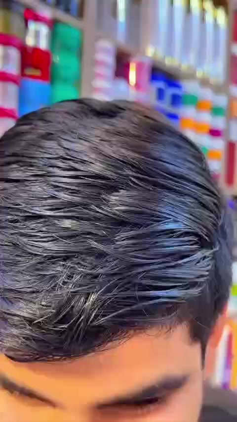 كريم مبلل الشعر من MAS الأصلي الأمريكي 🇺🇸💯✨

✅كريم مبلل ومغذي للشعر  بالكرياتين
✅يستعمل بعد الحمام للحصول على شعر لامع وصحي 
 ✅يعالج الخشونه والتلف والجفاف والتقصف  
✅يمنح  الشعر الاوكسجين الكافي 
زيادة مرونة الشعر معالجة تقصف الاطراف
يمنح الشعر الاوكسجين الكافي
زيادة مرونة الشعر معالجة تقصف الاطراف💯
✅• ينطي لمعة وحيوية: يخلي الشعر يلمع وشكله صحي، مو باهت.
💚• ينعم الشعر: يسوي الشعر ملمسه مثل "الحرير"، يعني يفك التشابك ويخلي الشعراية ناعمة.
💚بي فيتامين E: يعني يغذي الشعراية ويقويها بنفس الوقت
المنشأ أمريكي الأصلي 🇺🇸 
الحجم 300ml


**إذا كنت صاحب هذا الإعلان وتريد حذفه لأي سبب، رجاءا أرسل رسالة إلى الدعم الفني**