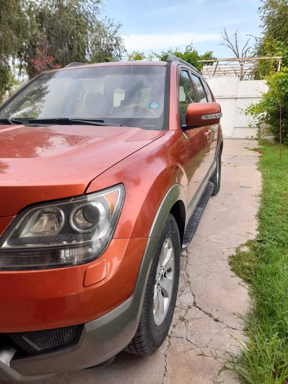 السلام عليكم سياره مهافي موديل 11للبيع سياره بيهه قطعتين صبغ فقط سياره كلش نظيفه رقم ديالى تريد تحويل تريد وكاله السعر المطلوب ١٢٥ وبيهه مجال المكان ديالى شهربان للستفسار اتصال ع ***********
