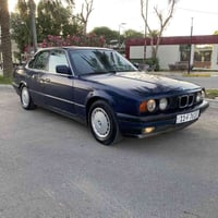 520 مسكر موديل 1991  داخل مخمل جام كهرباء  تبريد ثلاجه حقيقي  السياره ...