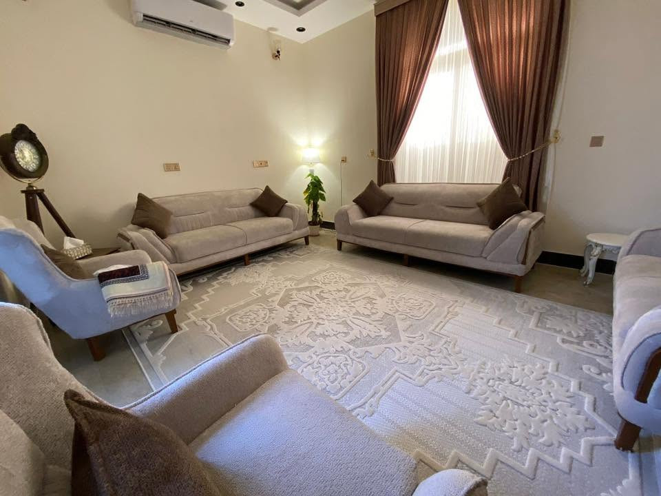 🏡 بيت حديث البناء 2025
📍 حي الفرات / مجمع الضباط السكني

📌 مجاور مجمع بروج السكني

📌 خلف جامعة المشرق

✨ تصميم عصري وتشطيب فاخر يليق بالذوق الراقي

📐 المساحة: 150 متر

🏢 مكون من: طابقين + غرفة بالطابق الثالث

💎 أرضيات مرمر فخمة

🛠️ جميع المواصفات حديثة وجاهز للسكن فوراً

📄 طابو زراعي سند 25

📍 موقع مميز وهادئ وقريب من جميع الخدمات

📞 للاستفسار:

***********

