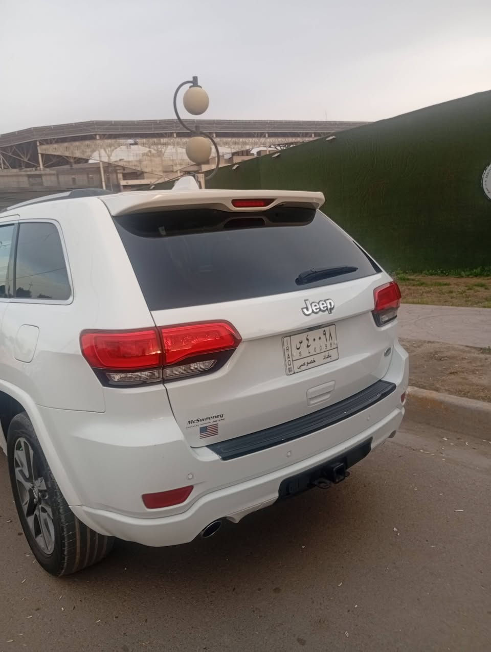 السلام عليكم ورحمه الله وبركاته
جيب شيروكي موديل 2021
فول مواصفات لمتد
وارد امريكي 
مكينه v6سلندر
السعر 260 وبها مجال الشراي 
صور الحادت موجوده داخل صور
رقم الهاتف 
***********
