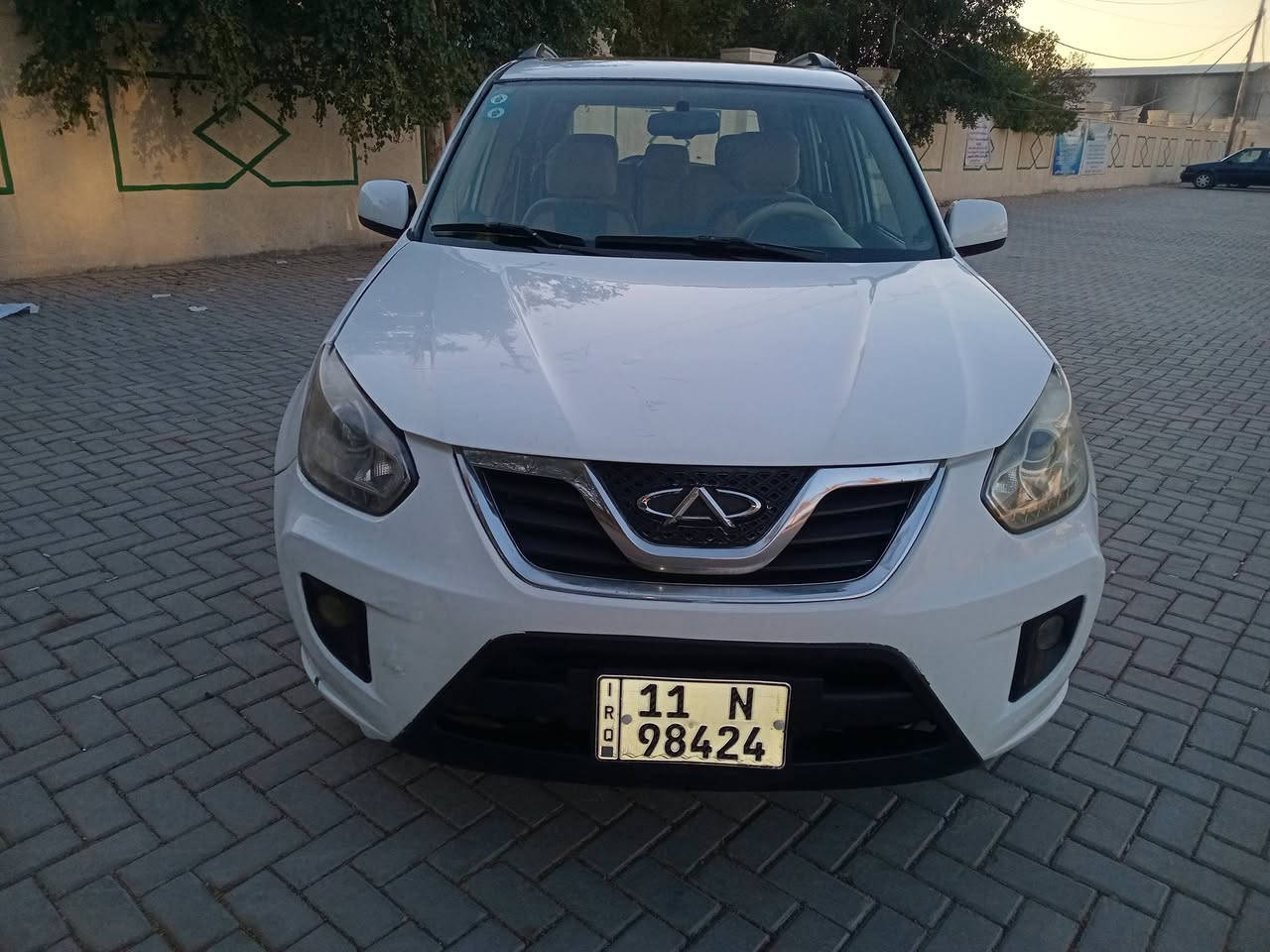 السلام عليكم ورمضان كريم للبيع شيري تيكو موديل 2013 كهربائي باسمي الرقم الدولي الجديد هزه جديده بيها قطع صبغ كير ومحرك وكهربائيات وتبريد توب ما بيها اي نقص*********** مكان السياره بغداد العامريه السعر 54$ السياره حلوة وناعمه وبالعافيه الياخذها وتحياتي للجميع
