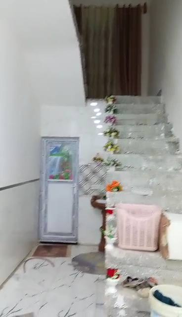 للبيع بيت معا ارض ٧٠٠
السعر ٦٠ وبي مجال 
التاجي مقابيل منشأةالنصر 
طريق زملة حمدي خلف جامع الوزاعي ..لارض مسيجه كامله 
بناء جديد بيت عالي مرتب 
كامل من الداخل زراعي عقد مجدد ٣٥ الغرف ٢ 
مطبخ .حولي 
مظيف 
تفاصيل اتصل او وتساب 
***********تصال 
***********وتساب اتصل
***********وتساب
