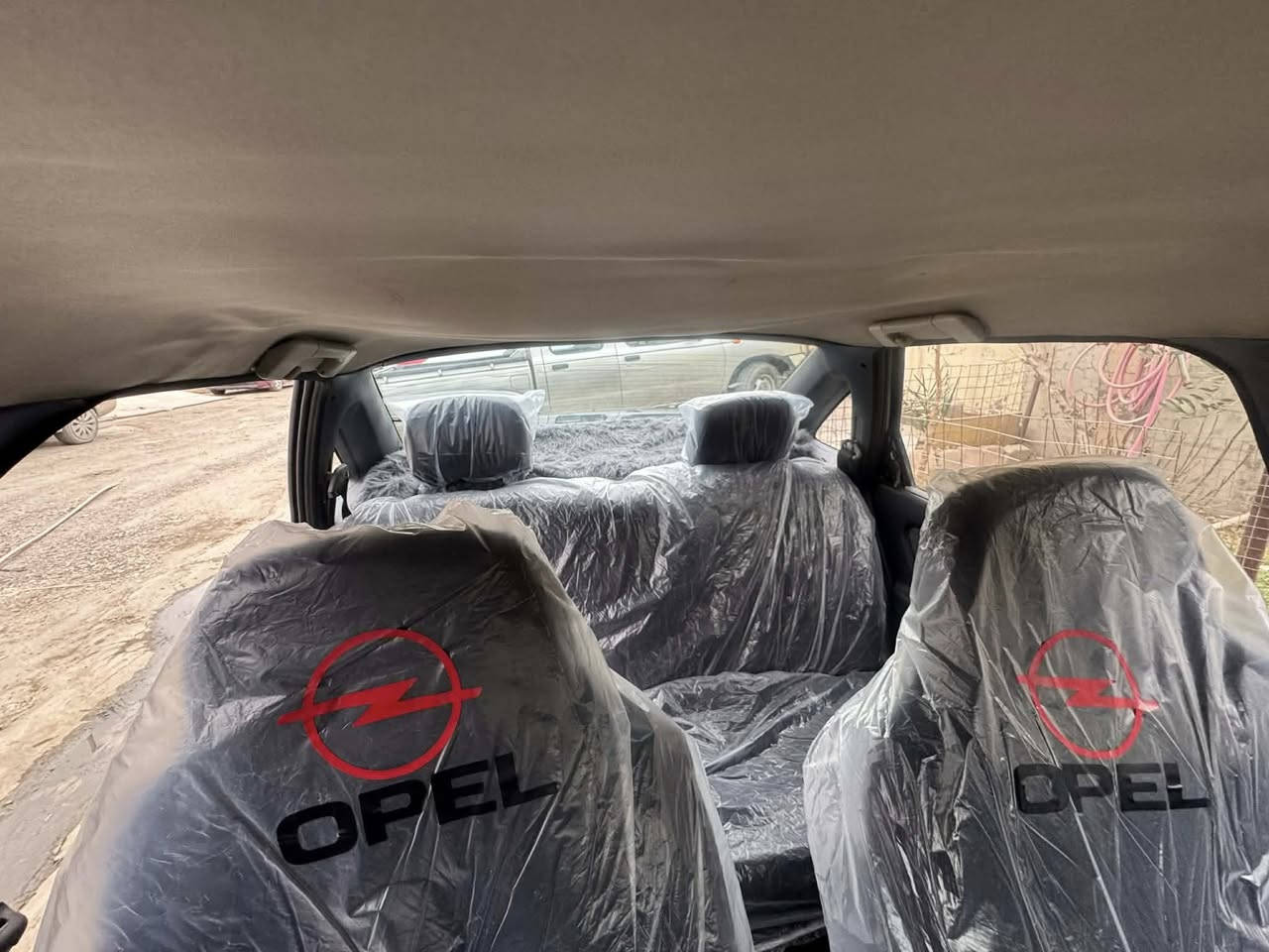 اوبل فکترا
مودیل 1993
محرك 18
رقم موبايل ***********
