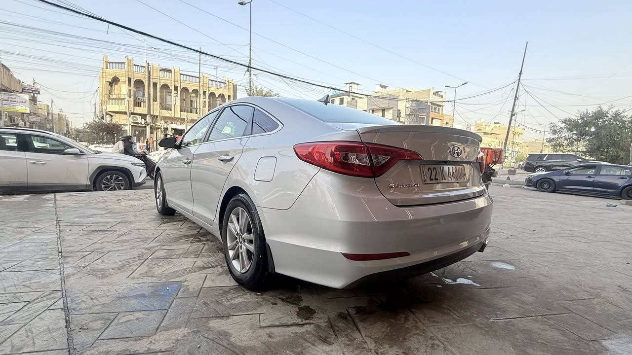 السلام عليكم سوناتا 2017 السعر132$$
سياره جديده محرك وكير شرط مامفتوح ضررها بابين جهه السايق شاشه كبيره تخم تاير سياره جاهزه مكان السيارة بغداد ***********
