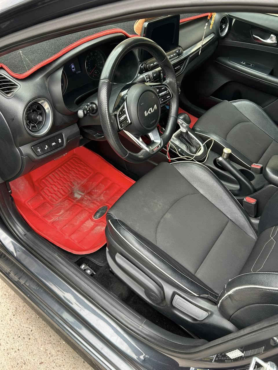 فورتي وارد أمريكي موديل 2020 سعر 145 بدون تبديل ولا صبغ  ***********
