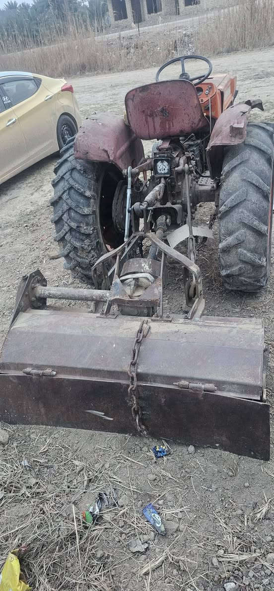 سلام عليكم كابوته لبيع وراه رفاسه وفدان مكان حله مهناويه سعر 4 مليون وبيه مجال ***********
