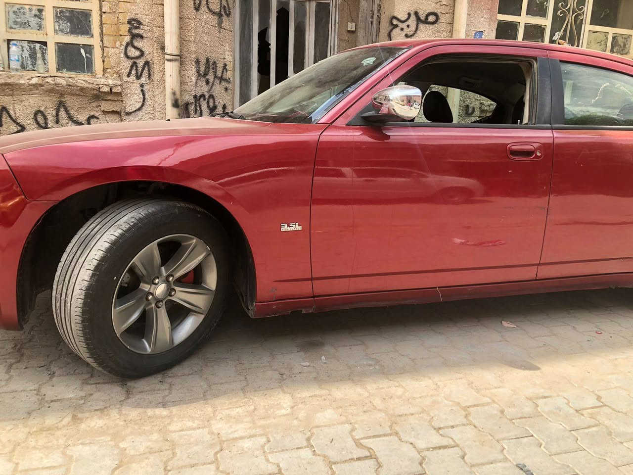 سياره جارجر2009 سنويه جديده ارقام انكليزيه جديده رقم بغداد مصبوغه حزام السعر 95 ورقه ***********
