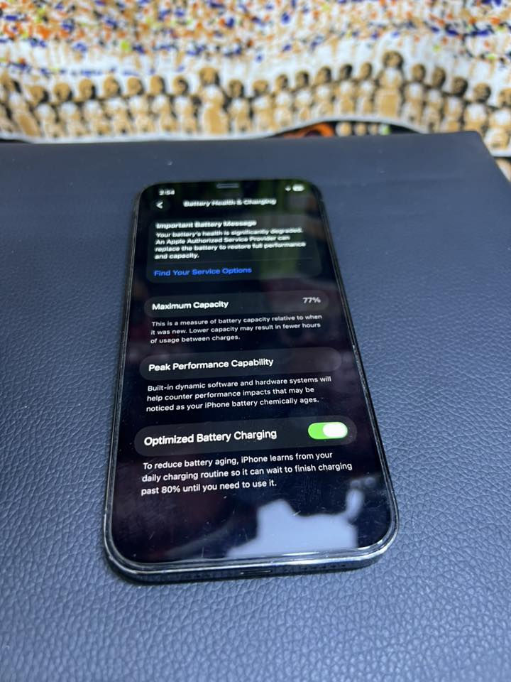 ايفون ١٢ برو للبيع
السلام عليكم 
ايفون ١٢ برو للبيع لون بحري نيلي 
ذاكرة ١٢٨ 
بطارية ٧٧
الجهاز مكفول من العطل و التبديل مال وكالة 
و يا كفر ولزكة شاشة 
السعر ٣٤٠ الف قفل 
مكان حي الجامعة 
*********** واتساب
