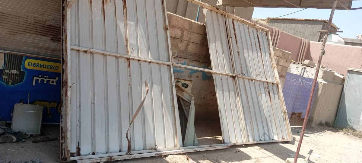 سلام عليكم 
سقيفتين للبيع كاملات هن والركز 
المكان.بابل حي العسكري شارع 30 
***********
