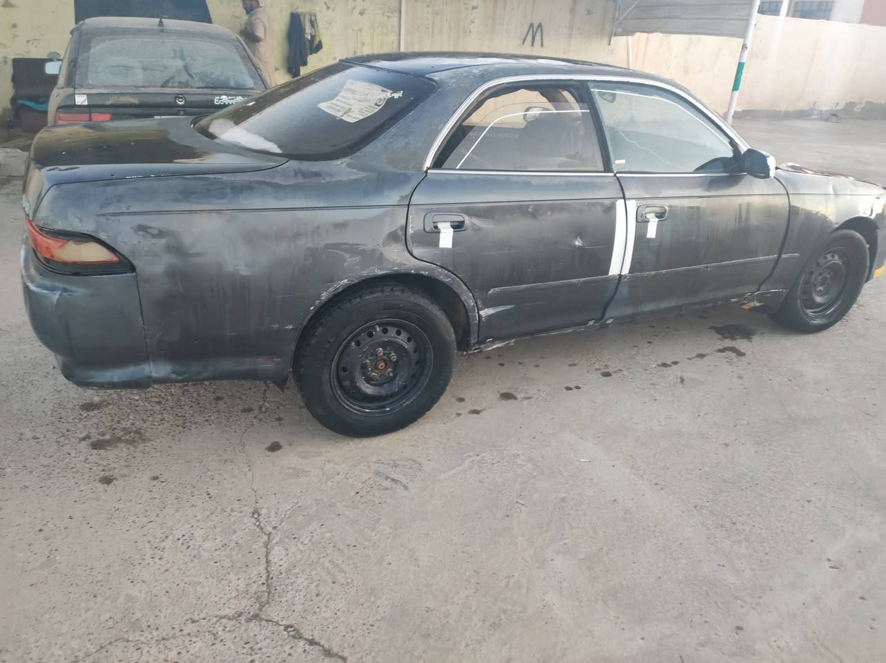 مارك نفخ مامسجل بدون رقم كير ومحرك ونجي شرط تواير جدد كهربائيات كلها شغاله صدر نص عمر گيج شاشه الكتروني كلها تشتغل ب 10 مراوس يرهم شعندك نزل ***********
