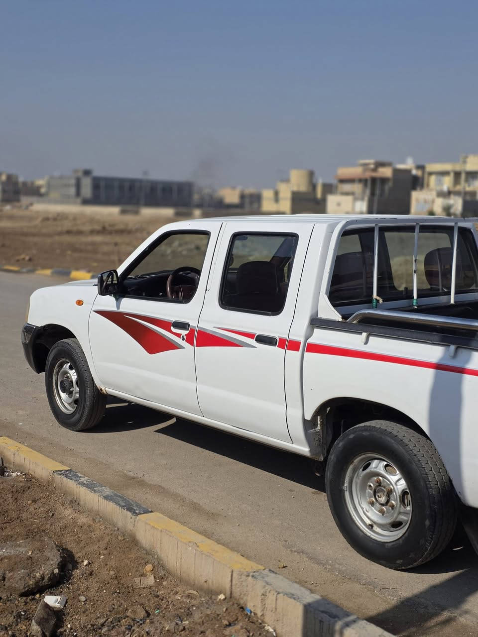 سلام عليكم نيسان شبوط موديل 2013  رقم ميسان سنويه جديده تحويل مباشر
كفاله عامه تخم تاير حداده جديده 
السياره ع وضع الشركه خطه الشركه 
العنوان ميسان حي الجامعه
السعر 124 وببها مجال 
***********
