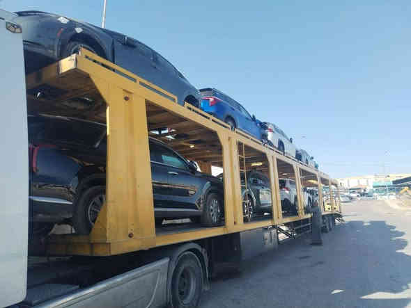 أللهم صلى على محمد وآل محمد 🧿
على بركة الله 
تم شحن وجبة سيارات من عمان 🇯🇴 إلى العراق أن شاء الله 
طريق السلامه يارب 🙏 
خبره في مجال عملنا أكثر من 15 عام 🙏 
شركة زيد الحسناوي لتجارة السيارات الامريكيه والكنديه عنوان بابل قضاء الكفل مجاور دائرة أحوال الكفل مقابل صيدليه الشهد 🌹 
*********** زيد الحسناوي/ وات ساب
