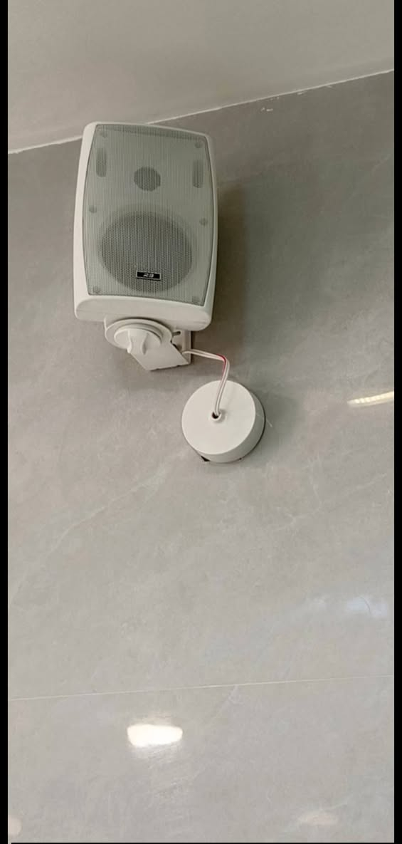 تم بحمد الله تشطيب أحد المنازل
من أعمالنا تأسيس بوري وسيمنز 
لتأسيس المنازل والبنايات والمحلات التجارية 🏢🏠
تنصيب وتسليك جميع أنواع بوردات السيطرة ats
لتأسيس نضام الريمونت 
ونظام الفوتوسيل لواجه المنازل 
للاستفسار [***********][***********]
