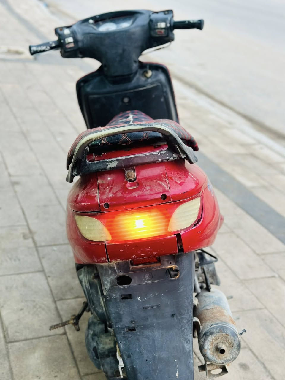 السلام عليكم دراجه فراشه للبيع دراجه حلوه مانقصه اي شي حلوه صوته ناعم دراجه مرتبه مكبنه ناعمه كهربائيات شغالة لايت زنون اشاير كله شغاله السعر 275 وبيه مجال


**إذا كنت صاحب هذا الإعلان وتريد حذفه لأي سبب، رجاءا أرسل رسالة إلى الدعم الفني**