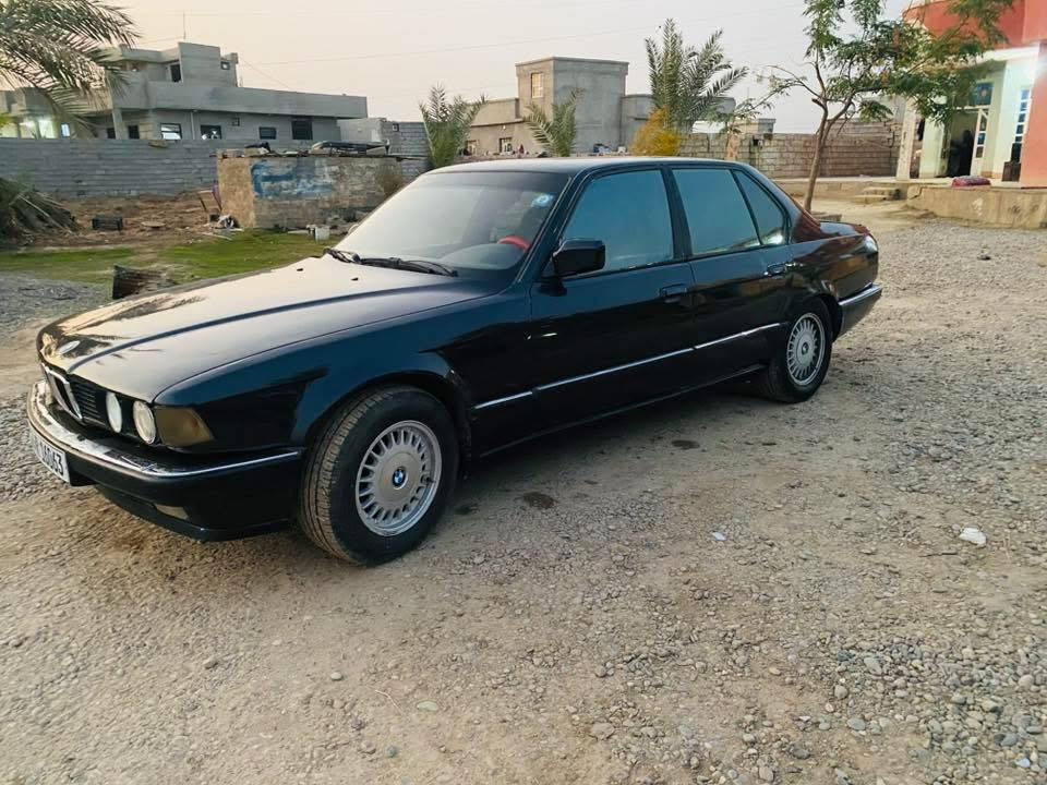 BMW/730
730اصل محرك 6كير عادي كير ومحرك شرط 

صبغ عام بدون معجون شرط كهربائيات شرط 

تخم تاير جديد ويل شمس اصلي السيارة فول 

رقم صلاح الدين دولي بسمي ل 30هزه جديد 

للبيع او المراوس حسب القناعه 

 ***********

