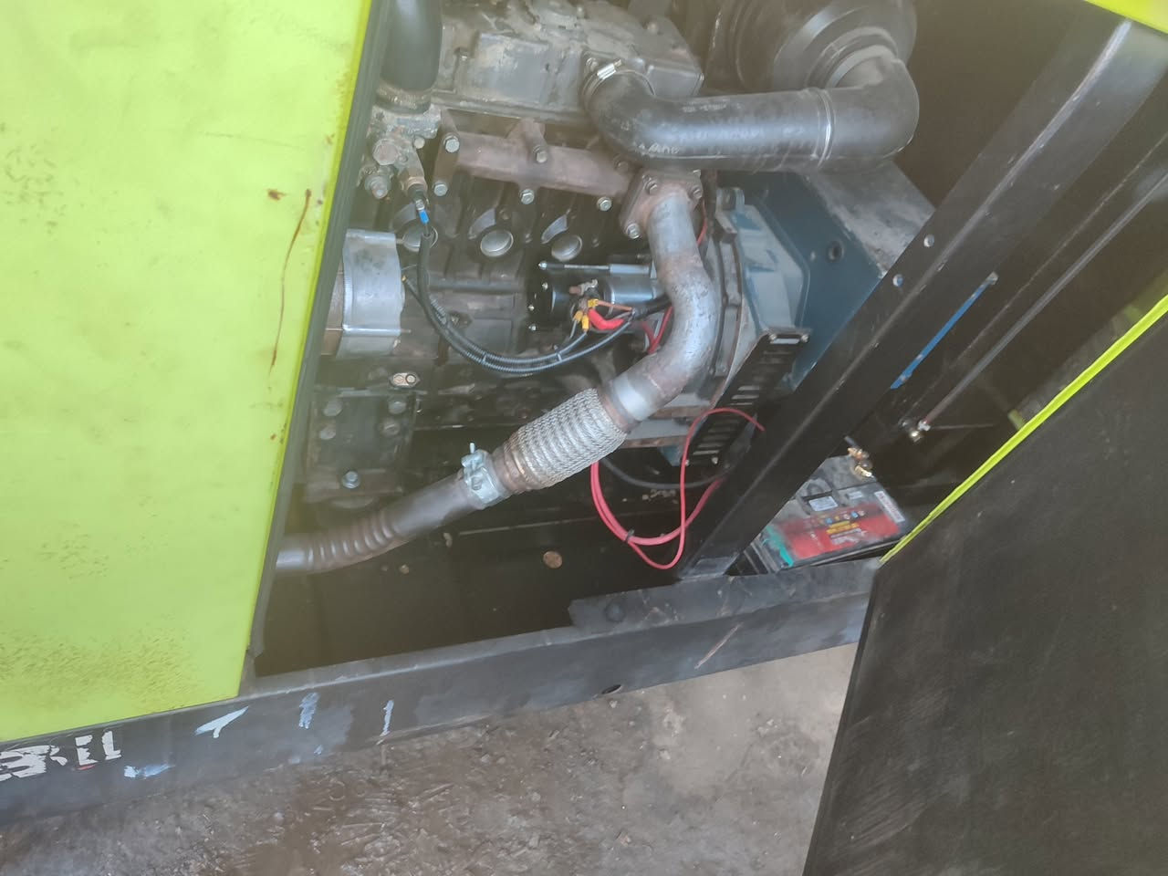 مولده كاتم للبيع بيركنز بزونه 4 سلندر مجفته راس توليد بلادي 26 كيفي سنكل مكان كربلاء 
سعره 40 ورقة وبيه مجال 
رقم موبايل: ***********
