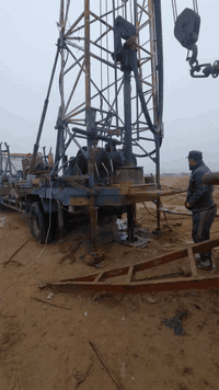 جهاز حفر ابار للبيع في محافضت صلاح الدين قضأ السحقي
جهاز كامل مو ديل 2010 روسي
مجموعة استاين 150متر
السيارة مالتة فولفو 
جاهز للعمل
***********
***********
