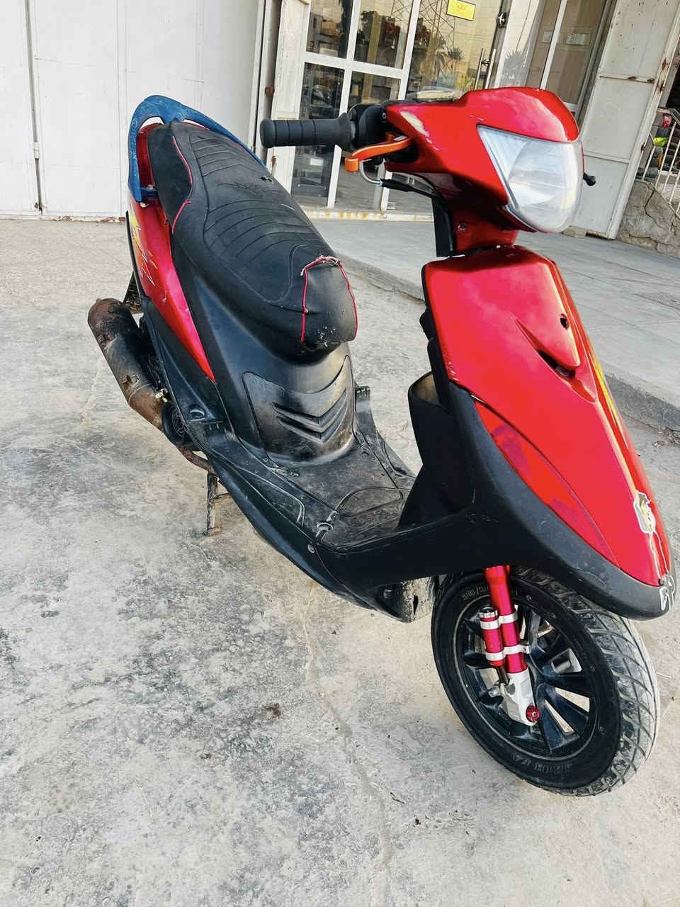 عندي ماكس عدله مكينه بلاديه ونضيفه دبلات رياضي ويلكب اصلي صالنصه بلادي دشوبول رياضي اوراق كامله المكان الغزاليه السعر 400 الشراي يخابر وهذه رقمي ***********
