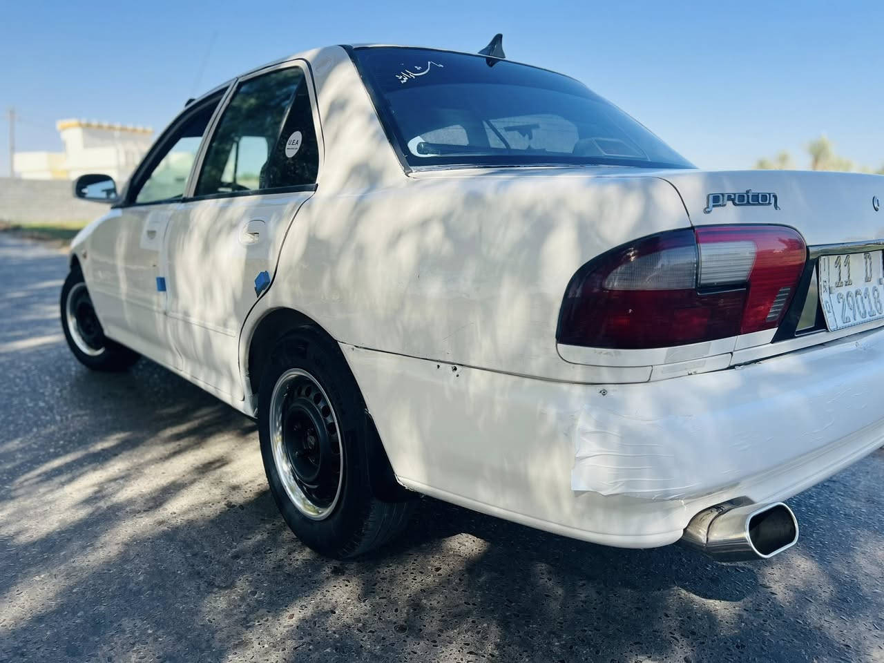 للبيع
براتون موديل 2002 رقم بغداد مشرع وطني حره شرط التحويل 
تفاصيل :

بيها 3 قطع صبغ و شويه بالباب اليمنى الباقي شرط 
 كفالة عامه كير محرك صدر جديد تخم تاير 
جام الاماميه كهرباء ⚡️ 
سعر 42 وبيها مجال 
للتواصل :
*********** 
***********
