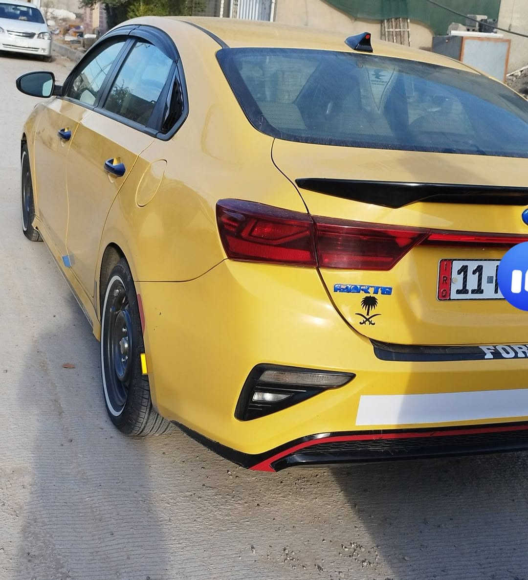 كيا فورتي 19 امريكي  رقم بغداد 
مكينه 2000 +كير محور ايتي 
منظومه غاز يطاليا 60 التر 
تدفئه+تبريد. شغال خير من الله
تخم تاير خط ابيض صار اسبوع من شديته 
بدون ارباك سيارة حادثه بسيط  
كما موضح بالمنشور 
رادار توقف ذاتي       
خط جوال /مصفره هيئة 
السعر 135 بيها مجال بسيط 
عنواني/ديالى ،بعقوبه ،كنعان 
رقم هاتف ***********
