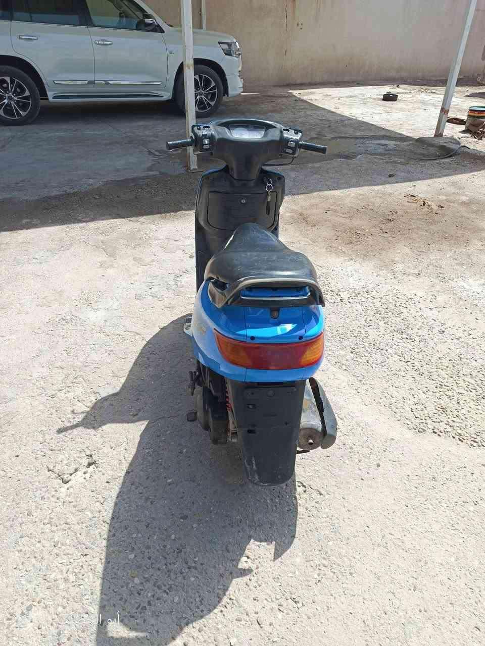 السلام عليكم دراجه فراشه نثيه للبيع تايرات جدد دبلات امامي جدد كهربائيات كلها شغاله سلف هندر مكينه مفتوحه دراجه حلوه نقصها اشاره + كفر كدام بس سيامه + كزوز طاك يرادله لحيم السعر 450 وبيها مجال العوان سوق ابو الخصيب قرب المصرف *********** واتساب فقط
