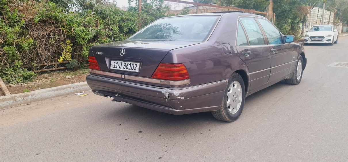 للبيع حجم 500 V8  مديل 1992
اللون بنفسجي داخل جلد اسود 
بلاد بدون ضربة بدون حادث بدون تبديل 
كير مكينة جدد وبشرط الفحص 
كشنات كهرباء خزن ميموري مثبت سرعة
تبريد أمامي خلفي شغال وعالفحص 
مسجل سماعات جدد تخم تاير باتري 
ادامة كاملة من الدعامية للدعاية ما ناقصها برغي 
سنتر لوك ريمونت سيارة جاهزة مال جناي 
سنوية وهزة ورقم جدد بسمي بغداد 
السعر 65 ورقة للإستفسار اكثر *********** مهند
مكانها بغداد وديالى حسب الدوام والنزول
