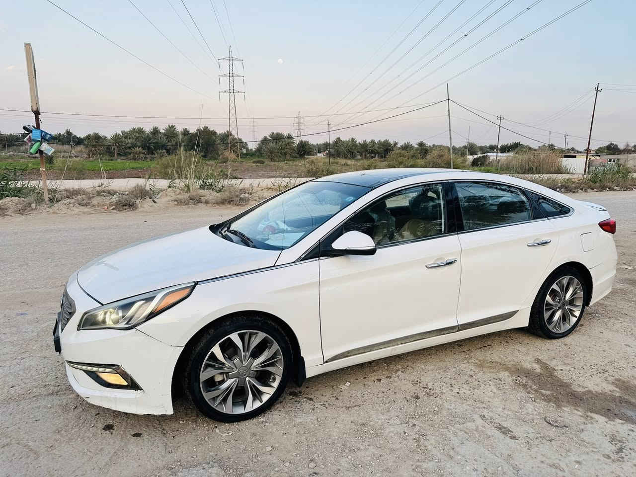 السلام عليكم. سوناتا 2017 خليجي مصبوغه احزام فول مواصفات بانوراما كامرا شاشه بصمه كامرا وباقي تفاصيلها 
سعرها 128 للتواصل الرقم ***********  مكاني كربلاء خابر واعرف تفاصيلها
