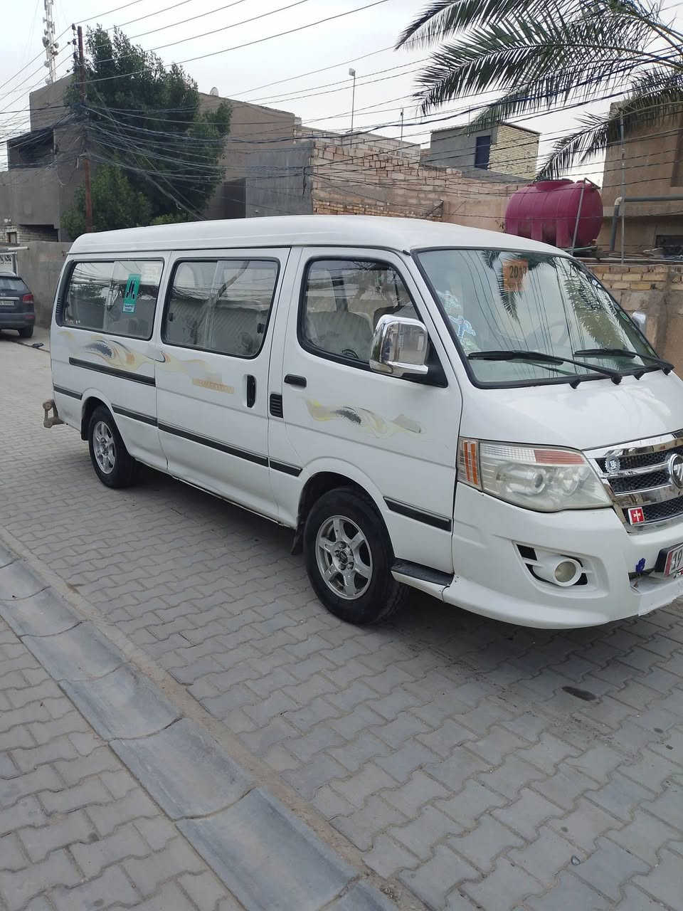 السلام عليكم فتون للبيع موديل 2017 رقم كربلاء انجليزي سيارة جاهزه مكينه وكير و اكسن مكان نجف الهاتف ***********
