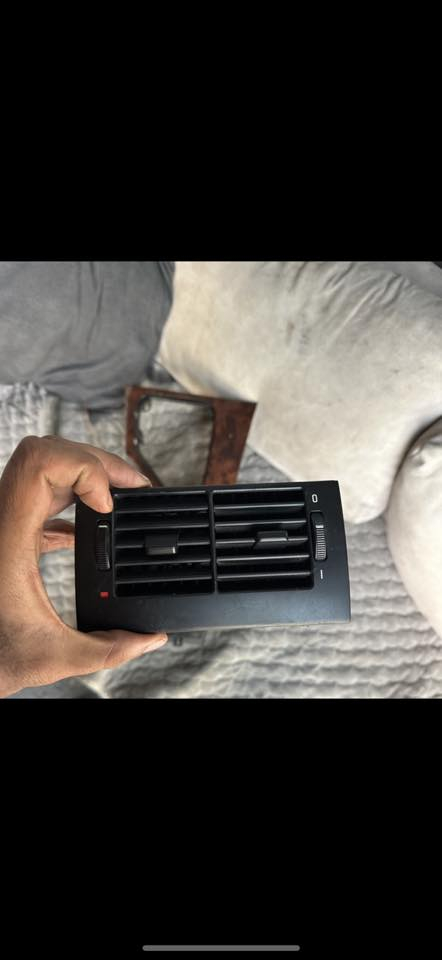 السلام عليكم 
ونواعم وباغات وصاجيات شتريد موجود 
عندي توصيل


**إذا كنت صاحب هذا الإعلان وتريد حذفه لأي سبب، رجاءا أرسل رسالة إلى الدعم الفني**