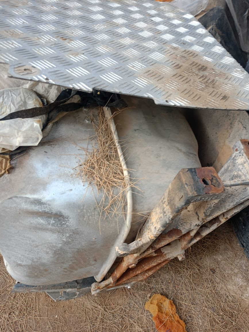 السلام عليكم تانكيات للبيع وصالنصه سكانيا تانكيات ٢/٦٠٠لتر جدد مكانهن البصرة الزبير ‭٠٧٨٠ ١٢٤ ٩٣٧٧‬
