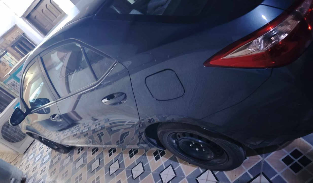 كورلا 2018
رقم اربيل سنويه جديده
اعمال تخريب بدون حادث 
والصور مرفقه بالمنشور 
جاملغين كلير بأمريكا وبنيد مبدل 
ماشيه 120ميل السعر 136$
***********
واتساب موجود
