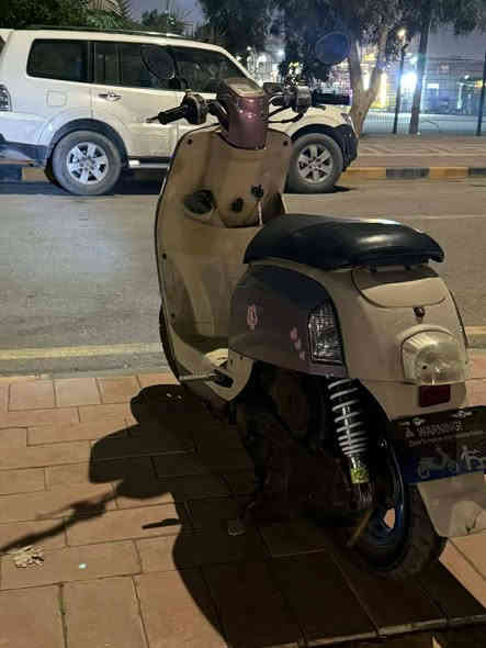 ماكس بوليس للبيع دراجه حلوه ونضيفه كريمي شلعه معدل  واتساب فقط***********.      *********** اتصال
