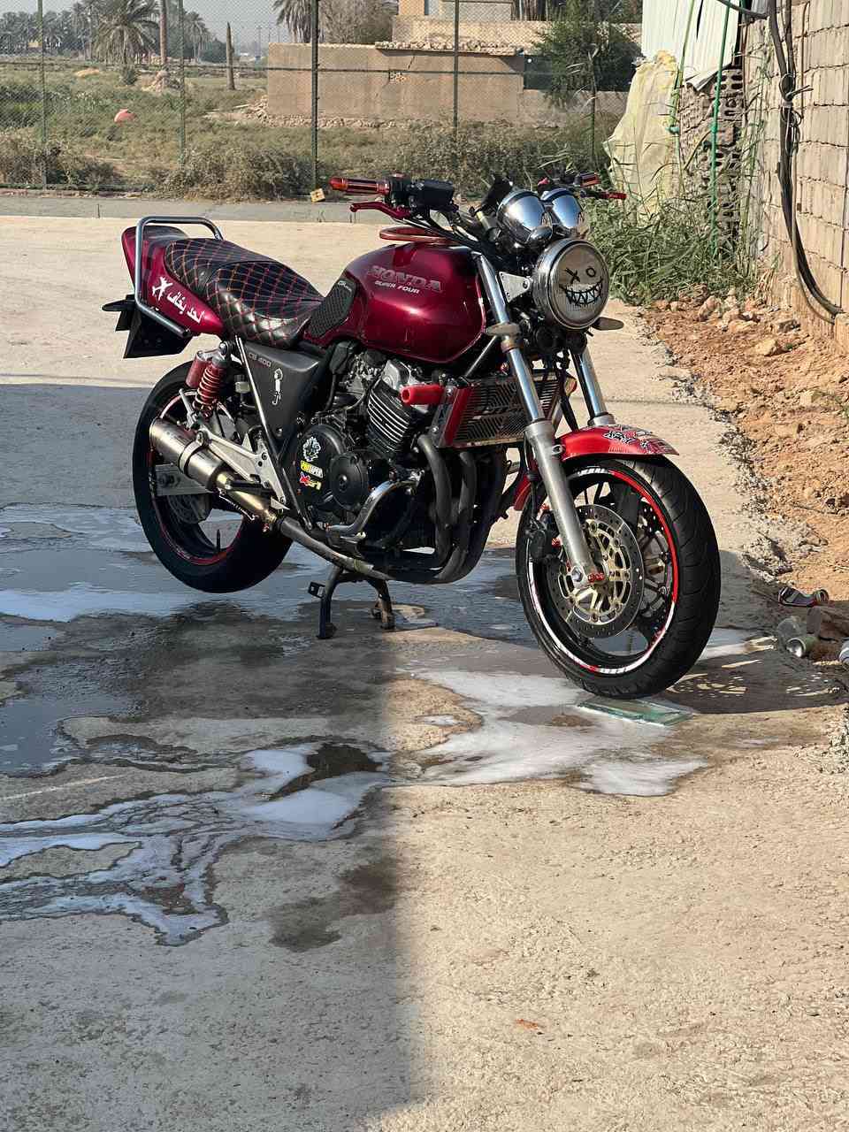 للبيع دراجة نارية
Honda CB400
 • الحالة: نظيفة ومعدلة تعديل كامل
 • محرك قوي وما يحتاج أي صرف
 • صبغ مميز لون عنابي
 • إطارات عريضة وثبات عالي
 • كزوز رياضي وصوت حلو
             اوراق اصولي

💰 السعر: 2500000
مليونين ونص وبيها مجال قليل

📍 المكان: بابل القاسم 
📩 للاستفسار ‭0780 400 5867‬
