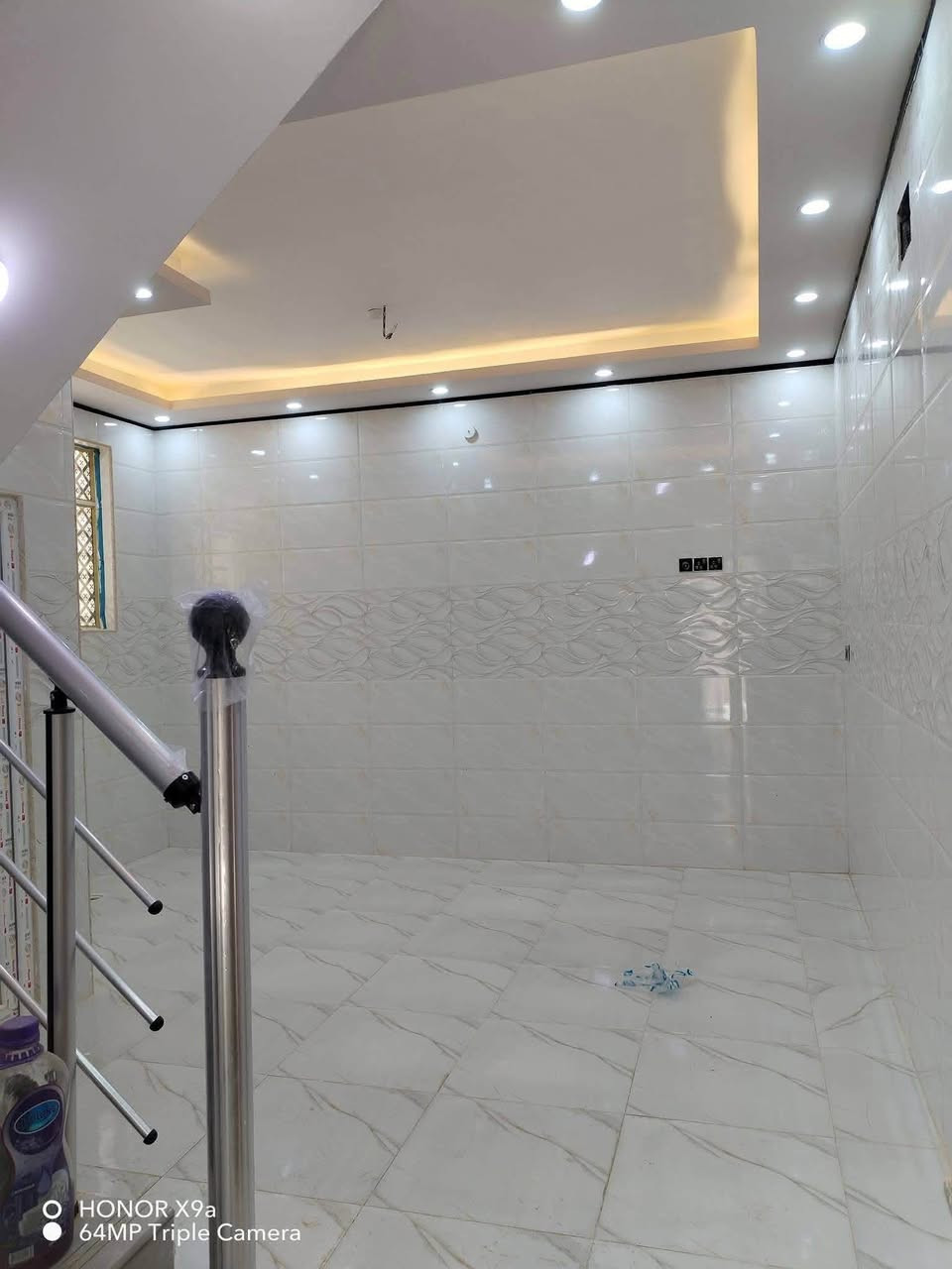 🏡ياالله 🏡
مشتمل للبيع في حي الزهراء المساحه 55متر ركن الواجهه 11متر خلف ملحق الروان قرب مطعم اولاد نزار شنين بدايه شارع 6متر  يحتوي 2غرف نوم  صاله استقبال مطبخ صحيات🪬ملاحظة 🪬الدارمؤجر حاليآ ب450الف   
لمعرفه السعر التواصل ع الواتساب على الرقم 
📞*********** عقيل الزيادي 🪬او مراجعة مكتب ابو صلاح الحجيمي للعقار 🏚️العنوان 📍النجف الاشرف 🪬حي الزهراء مقابل القنصلية التركيه 

ادخل على الرابط الاسفل وتابع 
الصفحه وترى كل ماهو جديد 
من العقارات -بيع-شراء-ايجار -رهان 

https://www.facebook.com/share/1CnnFycW26/?mibextid=wwXIfr
