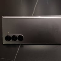 تلفون سامسونج للبيع جديد  كل غراضه موجوده  07826485274