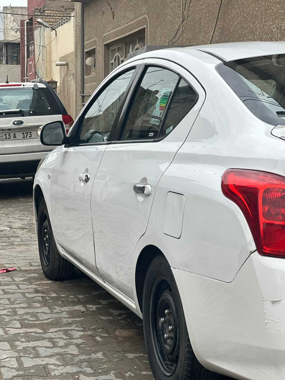السلام عليكم
نيسان سني هندي
مُديل 16 ماشيه 300 

كير و مكينه سليمات 

بيهة نواقص بصيطه للشراي فقط 

90 ورقه و بيهة مجال 

مكاني بغداد قاهره
***********
