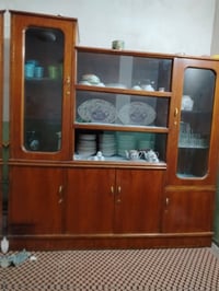 ميز • بوفيه • مواعين