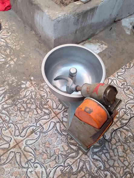 معجانه 
نضيفه كلش ما مستخدمه كلشي ما عوزه تعال و افحص 
تشيل 5 كيلاوات طحين نضيفه كلش 
افتح بيه نزاد اعلى سعر ربيع يراسلني على هذا الرقم *********** و اذا واحد نطه بيه 150 ابيع و ما بيع ب 50 مكان بصره زبير
