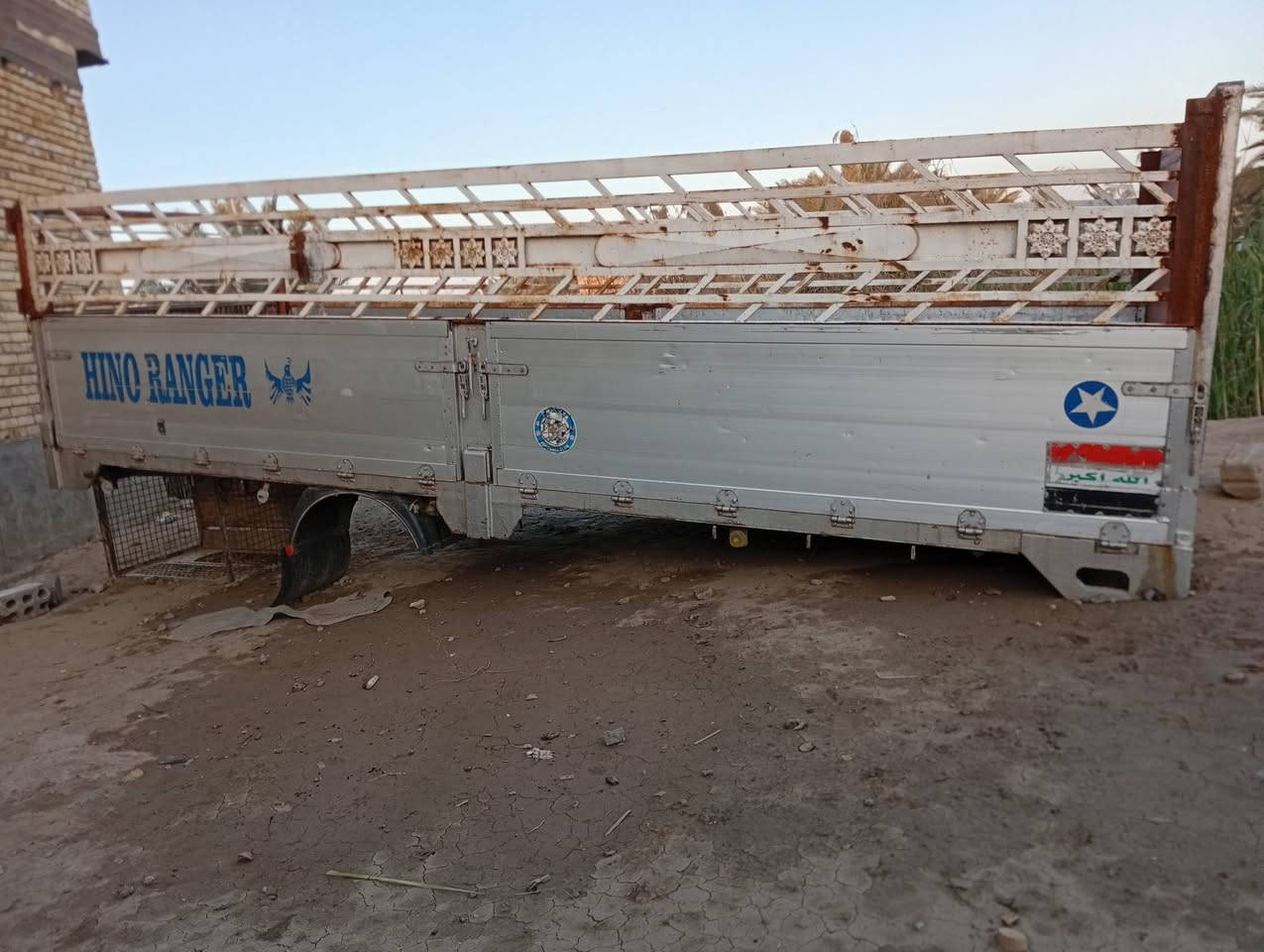 طول البودي سته وربع
فرشه البدي حديد اصفاح البودي 80
دبل شاصه حديد قواطع البدي حديد
مكانه بالحله ‏‪0788 670 4412‬‏
