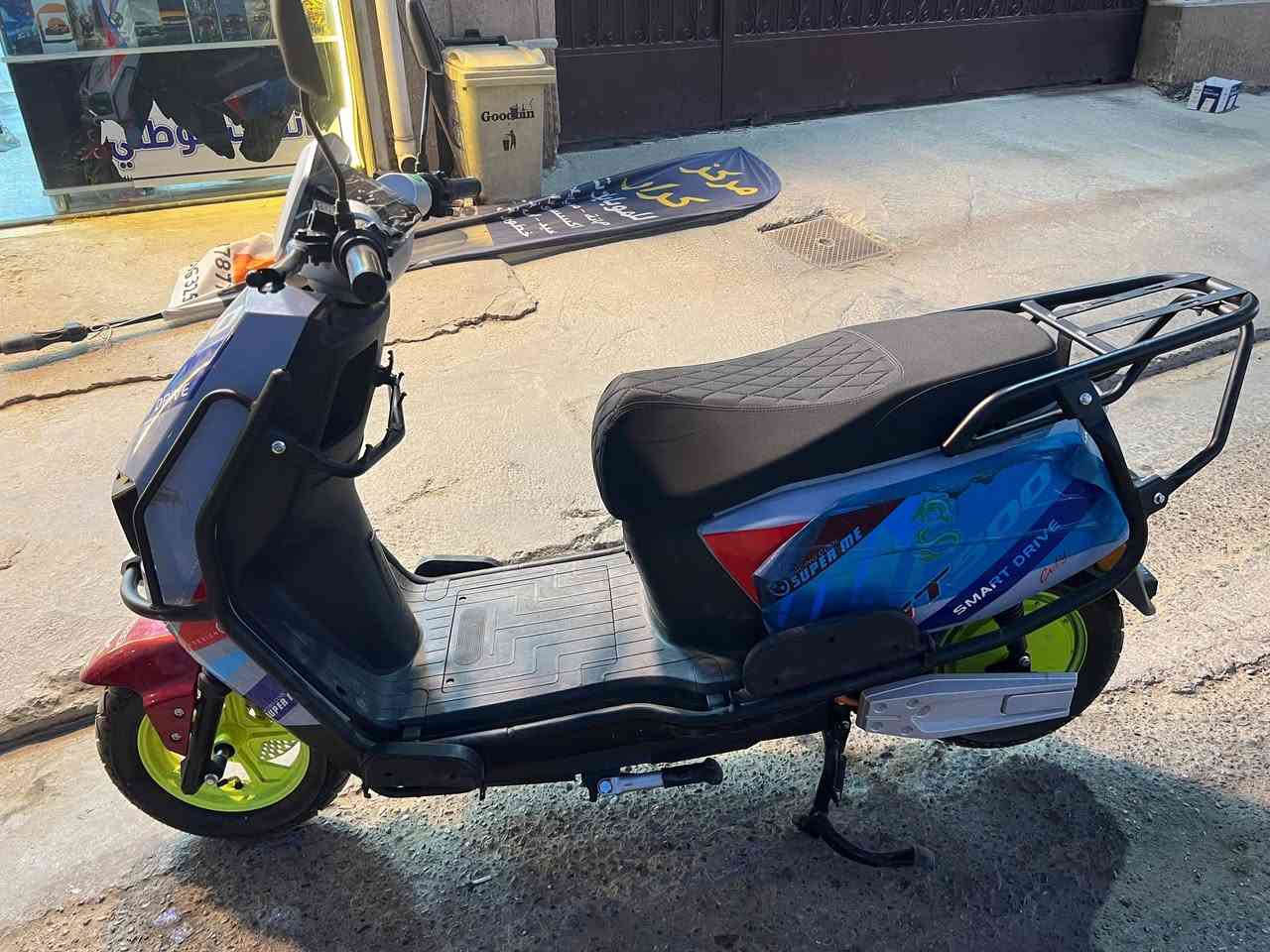 دراجة GT500  جديدة  ونظيفة بعدها بالجيس للبيع اخذتها ب800 للبيه ب750 استخدام يومين فقط كلشي بيها على حطته ما بيها كل نقص 6 بطاريات حجم كبير تحتوي على صندوق إضافي في الخلف وسويجين وبصمات عدد اثنين وكارت تشغيل nfc اثنين سبب البيع كبيرة والأهل ما قبلو عليها
دراجة GT500  جديدة  ونظيفة بعدها بالجيس للبيع اخذتها ب800 للبيه ب750 استخدام يومين فقط كلشي بيها على حطته ما بيها كل نقص 6 بطاريات حجم كبير تحتوي على صندوق إضافي في الخلف وسويجين وبصمات عدد اثنين وكارت تشغيل nfc اثنين سبب البيع كبيرة والأهل ما قبلو عليها
 تفاصيل أكثر ♥️✅👇 
***********
