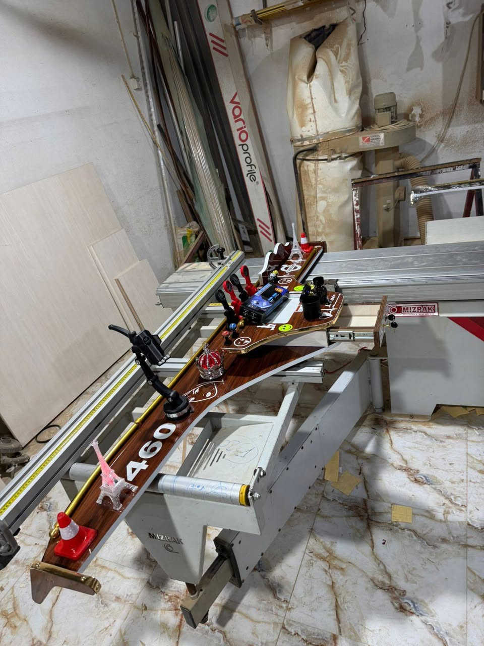 السلام عليكم من بيكم يرغب بشراء دشبول كافة السيارات أو جملة أو مفرد هذا رقم موبايل ***********📞📞📞***********
