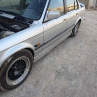 E30 320i • محرك ٢٫٠ • رقم بغداد