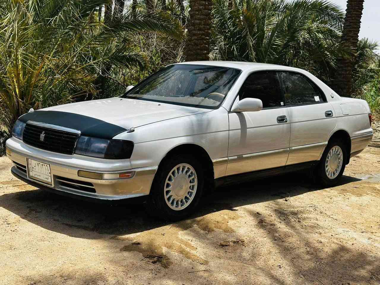 السلام عليكم بطه منفصل للبيع موديل 1994 رقم بصره سنويه 2028 كير ومكينه 2500 السياره كفاله عامه من الكصه ونقل جثه ولعيب شرعي ولصوليات والخياس والضربه السياره جاهزه مجهزه من حداديه تخم تاير كهربائيات  غرفه جديده   السعر 58  وبيها مجال للشراي 
البصره / قضاء المدينه 
***********
