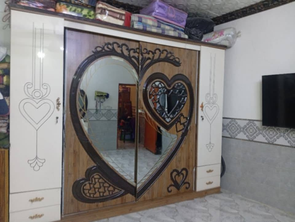 بيع مستعجل كربلاء كنطره السلام مطعم عين التمر 
غرفه تركيه 💛ب900وبيه مجال قليل بعد. وياه زاويه 
تخم 450 💖10مقاعد مابيهن اي شي بيها مجال بسيط


**إذا كنت صاحب هذا الإعلان وتريد حذفه لأي سبب، رجاءا أرسل رسالة إلى الدعم الفني**