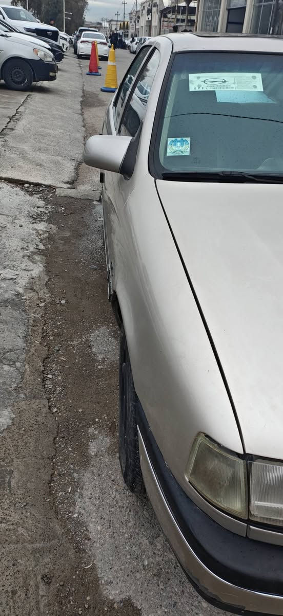 السلام عليكم اوبل فكتره كير توماتيك موديل 1990 سياره صبخ عام جماليه سياره حلوه ونظيفه محرك كير شرط  محرك 20 سعر 45 وبيه مجال بسيط رقم
***********
